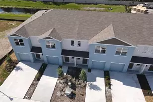 4476 Rachel Fls Dr, Tampa, FL 33610 - Photo 27