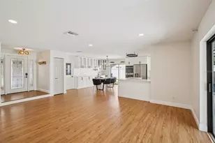 1419 Windmill Pointe Rd, Palm Harbor, FL 34685 - Photo 3