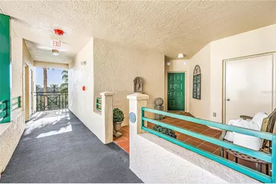 4737 Dolphin Cay Lane S #401, Saint Petersburg, FL 33711 - Photo 3