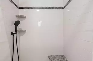 511 Lazy Lake Dr W, Lakeland, FL 33801 - Photo 19