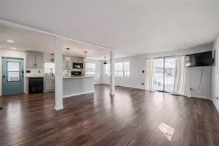 511 Lazy Lake Dr W, Lakeland, FL 33801 - Photo 5