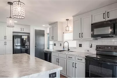 511 Lazy Lake Drive W, Lakeland, FL 33801 - Photo 9