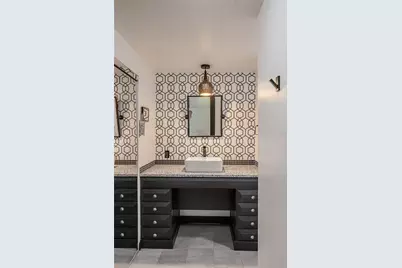 511 Lazy Lake Drive W, Lakeland, FL 33801 - Photo 17