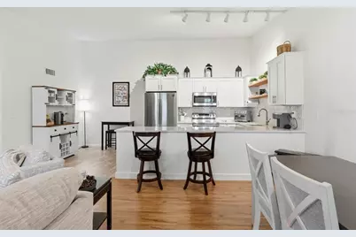 3301 Crystal Court E #Unit M, Palm Harbor, FL 34685 - Photo 9