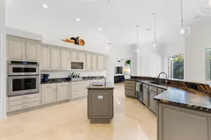 5264 61st Ave S, Saint Petersburg, FL 33715 - Photo 19