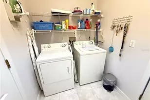 2052 Inverness Greens Dr, Sun City Center, FL 33573 - Photo 17