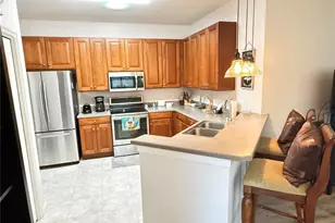 2052 Inverness Greens Dr, Sun City Center, FL 33573 - Photo 13