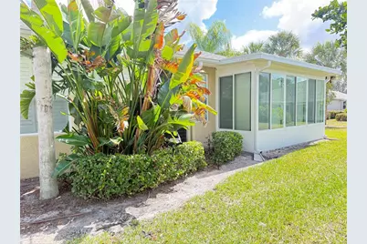 2052 Inverness Greens Drive, Sun City Center, FL 33573 - Photo 5