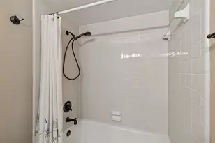 3106 Lake Ellen Dr, Tampa, FL 33618 - Photo 27