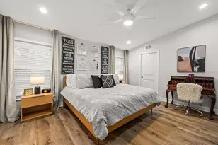 4710 W Tambay Ave, Tampa, FL 33611 - Photo 23