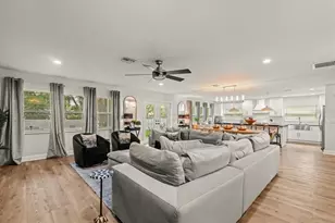 4710 W Tambay Ave, Tampa, FL 33611 - Photo 11