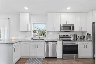 4339 58th Ave N, Saint Petersburg, FL 33714 - Photo 9