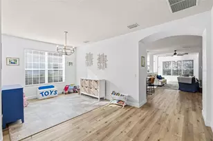 15814 Starling Water Dr, Lithia, FL 33547 - Photo 7