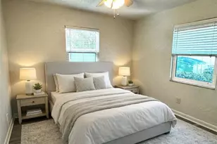 1142 Sunset Point Rd, Clearwater, FL 33755 - Photo 7