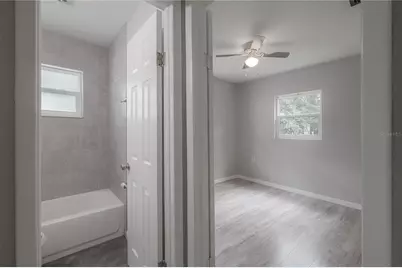 10411 N Woodmere Road, Tampa, FL 33617 - Photo 23