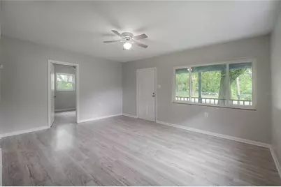 10411 N Woodmere Road, Tampa, FL 33617 - Photo 5