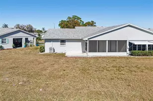 2313 Grenoble Pl, Sun City Center, FL 33573 - Photo 43