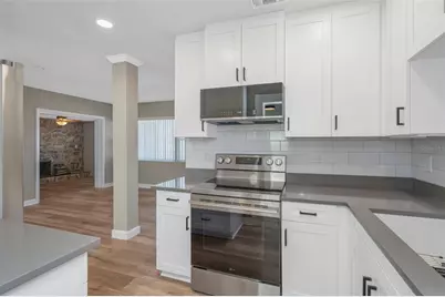 6700 33rd Avenue N, Saint Petersburg, FL 33710 - Photo 9