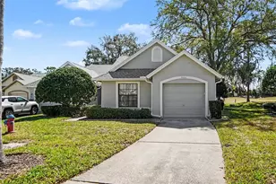 9124 Bassett Ln, New Port Richey, FL 34655 - Photo 3
