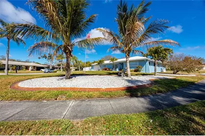 6911 121st Street, Seminole, FL 33772 - Photo 3