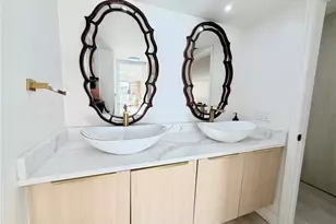 29230 Bay Hollow Dr N, Wesley Chapel, FL 33543 - Photo 17