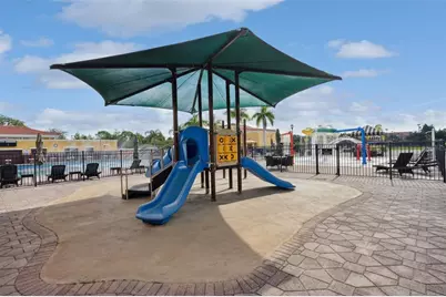 13941 Clubhouse Drive #102, Tampa, FL 33618 - Photo 33