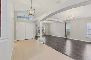 15126 Shearcrest Dr, Lithia, FL 33547 - Photo 5