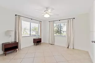 1637 SE Paradise Cir W, Crystal River, FL 34429 - Photo 21