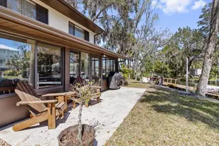 1637 SE Paradise Cir W, Crystal River, FL 34429 - Photo 41