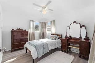 8061 49th Ave N, Saint Petersburg, FL 33709 - Photo 11