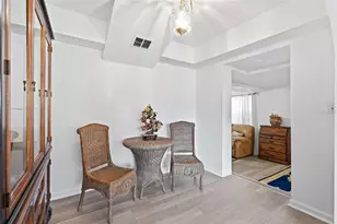 8061 49th Ave N, Saint Petersburg, FL 33709 - Photo 13