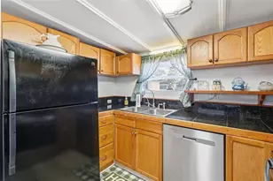 8061 49th Ave N, Saint Petersburg, FL 33709 - Photo 21