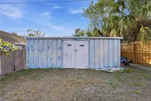 8061 49th Ave N, Saint Petersburg, FL 33709 - Photo 31