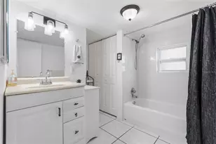 8061 49th Ave N, Saint Petersburg, FL 33709 - Photo 27