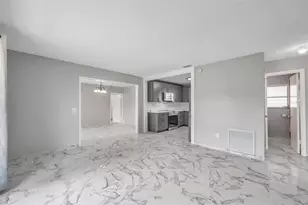 3230 51st St N, Saint Petersburg, FL 33710 - Photo 9