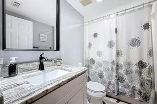 1200 Country Club Dr, Largo, FL 33771 - Photo 27