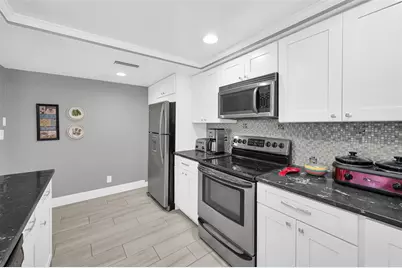 1460 Gulf Boulevard #506, Clearwater, FL 33767 - Photo 15
