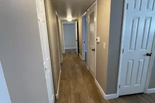 1195 Villagio Cir, Sarasota, FL 34237 - Photo 7