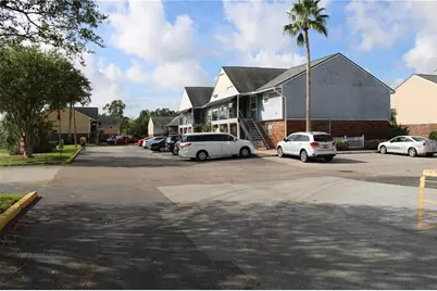 200 Country Club Drive #802, Largo, FL 33771 - Photo 3