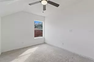 512 Cape Cod Cir, Valrico, FL 33594 - Photo 19