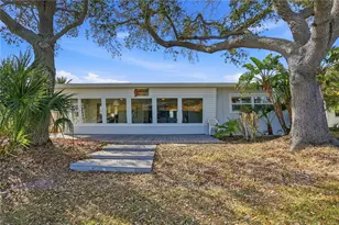 541 Lillian Dr, Madeira Beach, FL 33708 - Photo 29