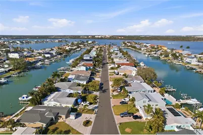 541 Lillian Drive, Madeira Beach, FL 33708 - Photo 37