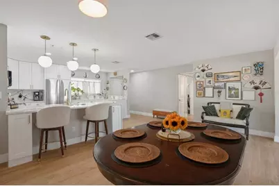 411 42nd Avenue NE, Saint Petersburg, FL 33703 - Photo 7