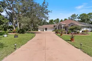 2155 W Fir Pl, Beverly Hills, FL 34465 - Photo 9