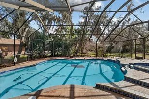 2910 Pine Club Dr, Plant City, FL 33566 - Photo 5