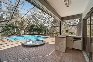 2910 Pine Club Dr, Plant City, FL 33566 - Photo 7