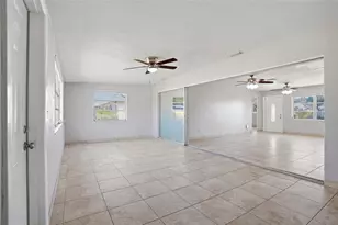 6338 21st St N, Saint Petersburg, FL 33702 - Photo 17