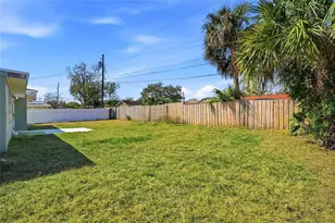 6338 21st St N, Saint Petersburg, FL 33702 - Photo 37