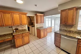 1128 Trellis Ave, Spring Hill, FL 34606 - Photo 7