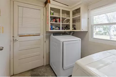 138 Davison Avenue NE, Saint Petersburg, FL 33703 - Photo 27